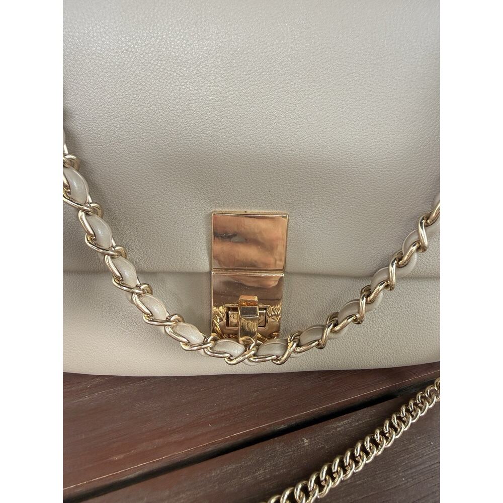 Beige Crossbody Shoulder Bag Gold Chain Strap Flap Clasp Faux Leather - Picture 6 of 13